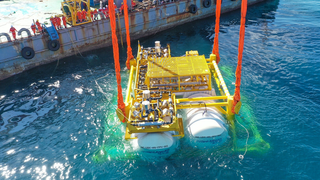 China inicia construção do primeiro data center submarino do mundo voltado à IA