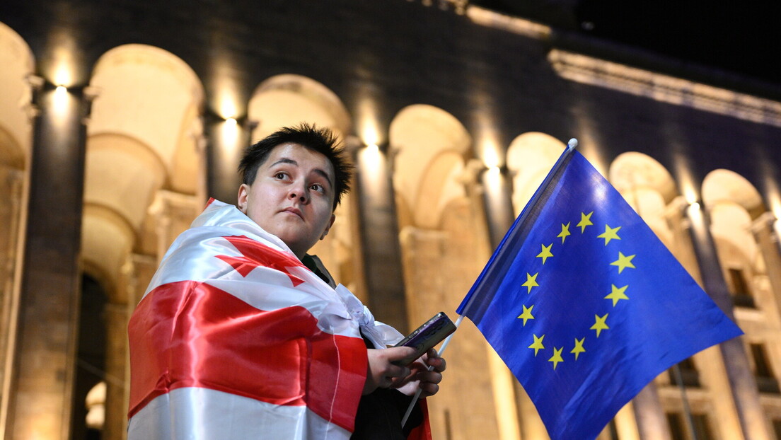 UE está tentando chantagear a Geórgia para guerrear com a Rússia, denuncia prefeito de Tbilisi