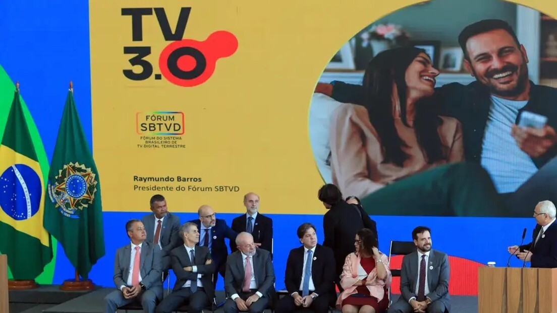 Presidente da ABRATEL destaca protagonismo brasileiro na implementação da TV 3.0 entre países da América Latina e BRICS