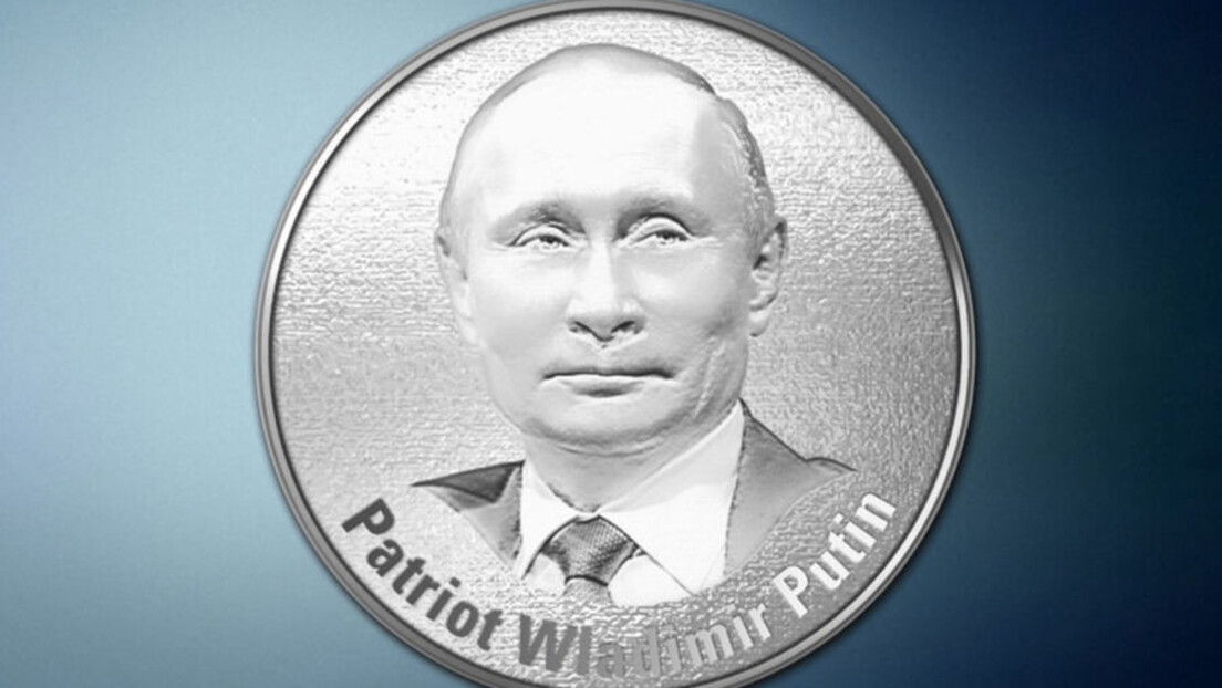 Revista alemã lança moeda de prata em homenagem a Putin