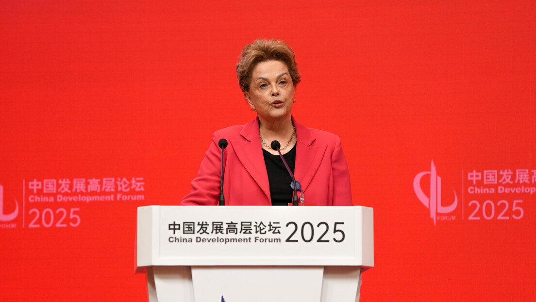 Brasil será representado por Dilma e Amorim no megadesfile militar de Pequim