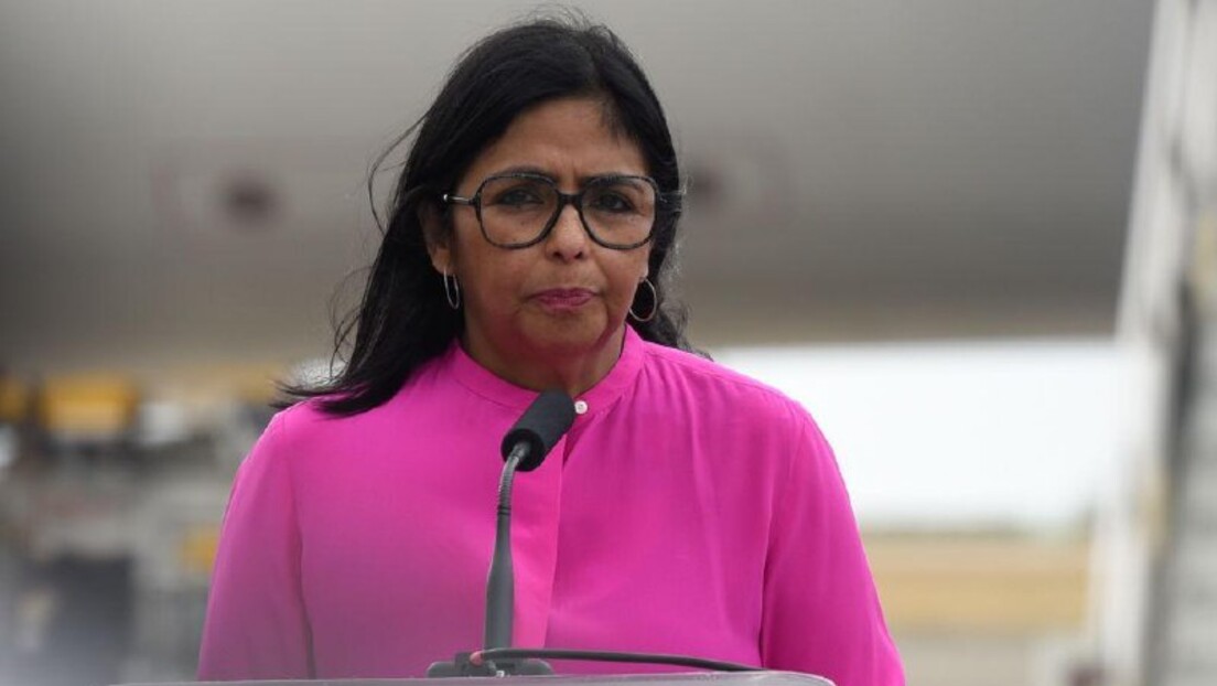 'Que ninguém se atreva a nos atacar', adverte vice-presidente da Venezuela diante de deslocamento dos EUA