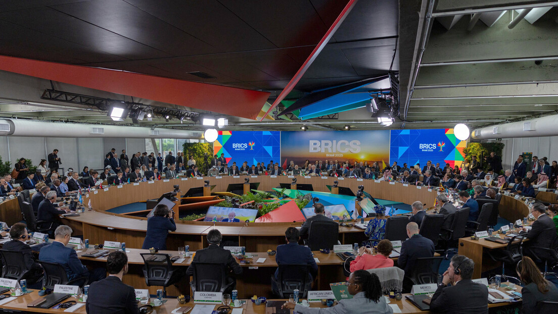 Em resposta a Trump, Brasil articula realização de cúpula extraordinária do BRICS - imprensa