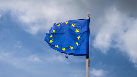 Putin chama União Europeia de 'anão político'