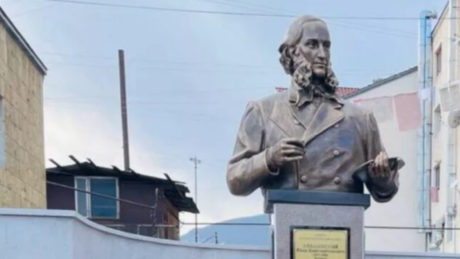 Moscou qualifica demolição de monumento a pintor russo no Azerbaijão como 'ato hostil'