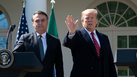 Governo Trump condena prisão domiciliar: 'Deixem Bolsonaro falar!'