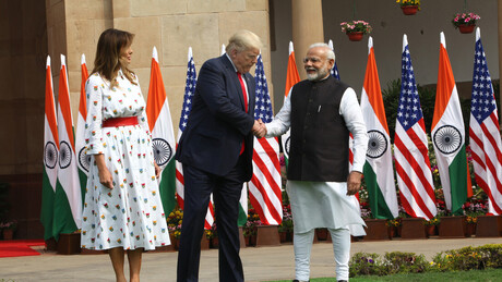 Após dobrar tarifas, EUA consideram Índia 'aliada estratégica', afirma Washington