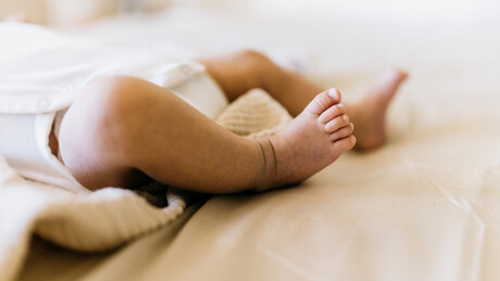 Mãe matou a própria filha recém-nascida afogada em banheiro em Moscou