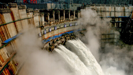 Hidrelétrica chinesa substitui chips ocidentais por tecnologia nacional