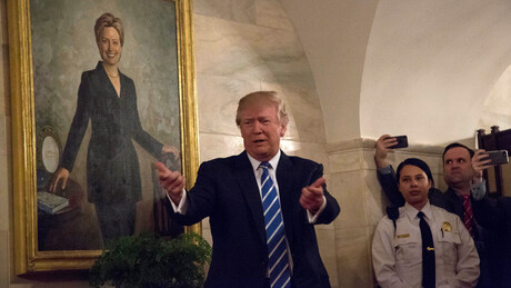 Hillary Clinton diz que indicaria Trump para Nobel da Paz caso este acabe com conflito ucraniano