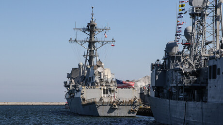 EUA enviam navios de guerra para perto da Venezuela, diz Reuters