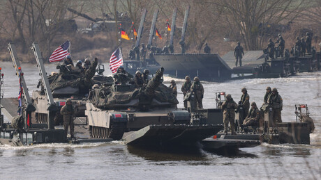 'Europa vai gastar 100 bilhões que não tem em armas dos EUA que não existem, para soldados que a Ucrânia não tem', diz professor