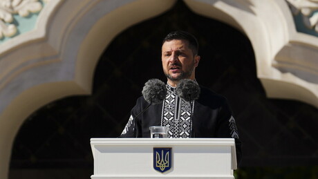 Zelensky recusa paz nos termos da Rússia e critica proposta como 'vergonhosa'