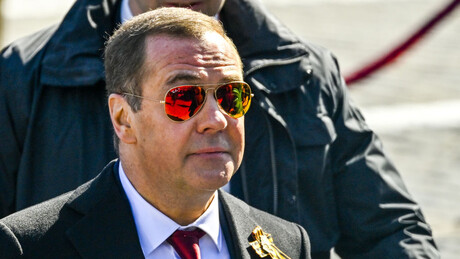 Merz e Macron 'esqueceram completamente as lições da Segunda Guerra', afirma ex-presidente russo