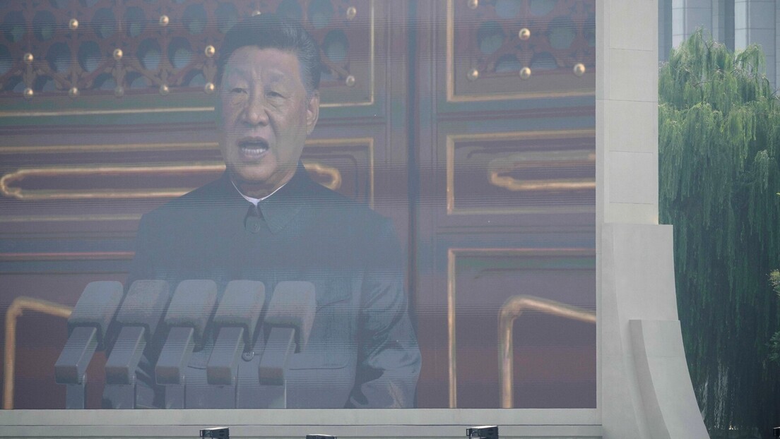 Hoje, o mundo precisa escolher entre guerra e paz novamente, diz Xi em megadesfile em Pequim