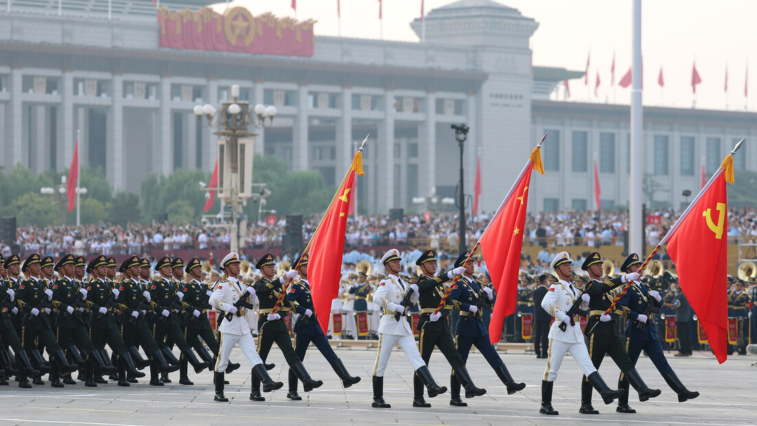 EM TEMPO REAL: China celebra seu grandioso desfile militar