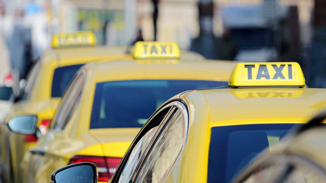 Ucrânia aplicará multas a taxistas que falarem russo