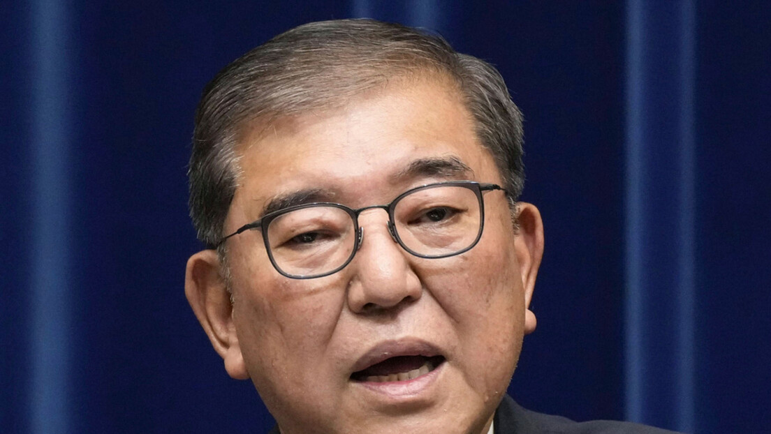 Primeiro-ministro do Japão renuncia ao cargo