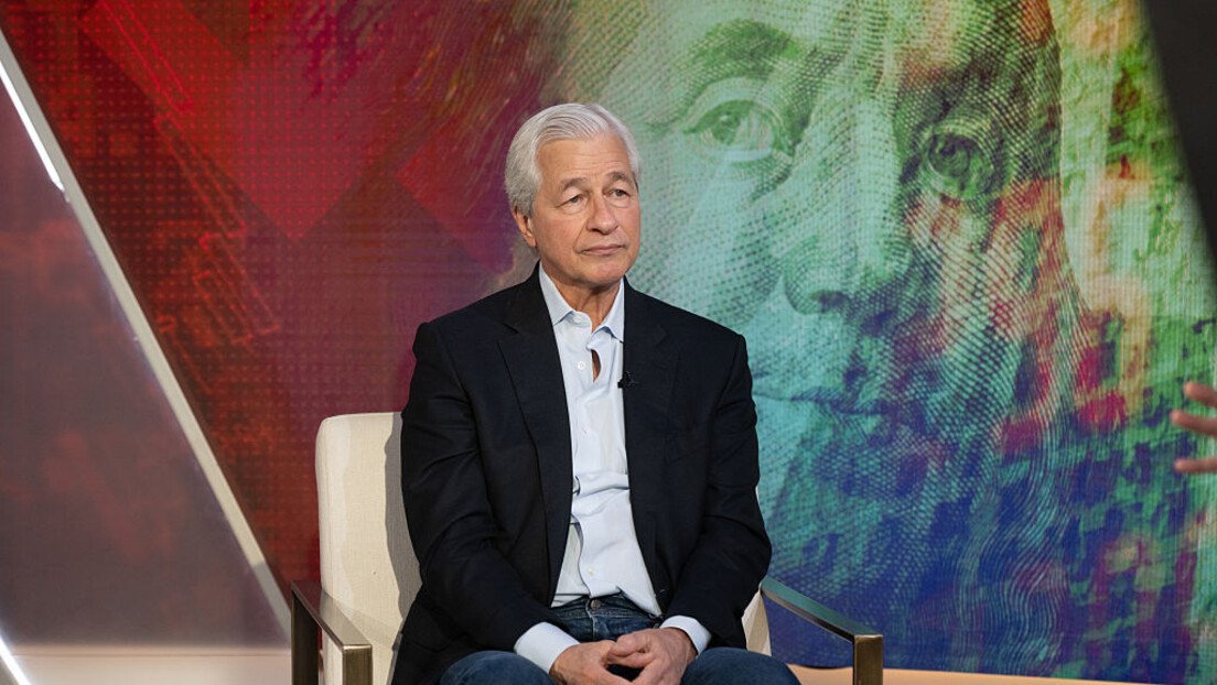 CEO do JPMorgan alerta para perspectivas econômicas sombrias nos EUA: 'Está se enfraquecendo'