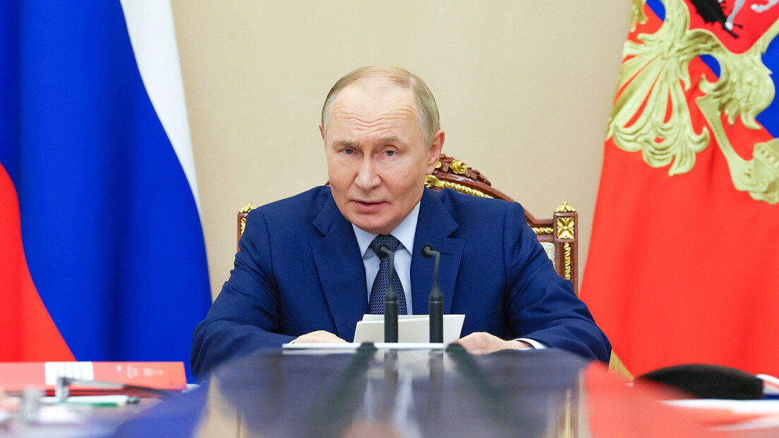 Putin faz declaração sobre Tratado de Redução de Armas Estratégicas