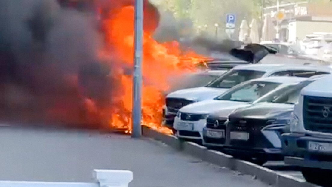 Ucrânia ataca hotel e prédios residenciais em cidade turística russa