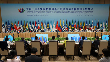 CELAC convoca reunião de emergência após envio de navios de guerra dos EUA ao Caribe