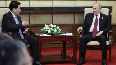 Vladimir Putin se reúne em Pequim com presidente do Vietnã