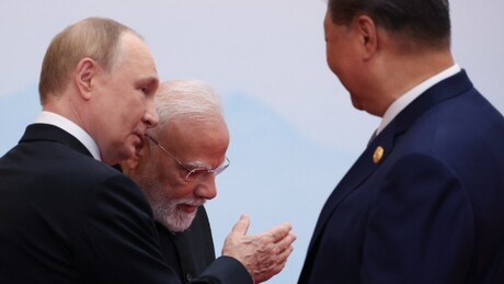 Aliança da Rússia, China e Índia pode ajudar outros países a enfrentar tarifas de Trump - Bloomberg