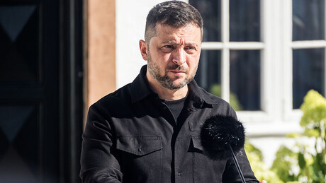 Zelensky rejeita convite de Putin para negociações em Moscou