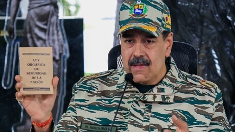 Maduro mobiliza 25 mil soldados para reforçar defesa da fronteira