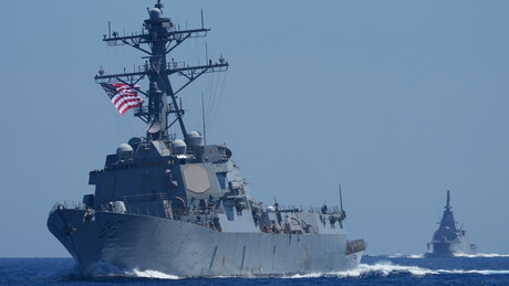 Departamento de Guerra dos EUA manda mensagem à China: 'temos interesses vitais na região Ásia-Pacífico'