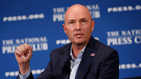 Charlie Kirk foi vítima de um 'assassinato político', afirma governador de Utah