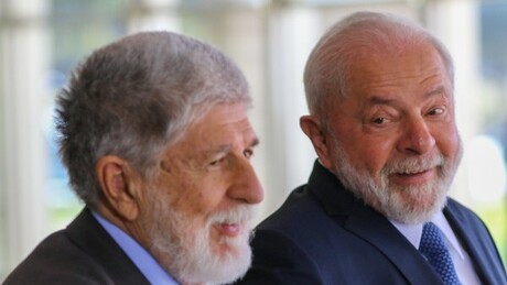 Advertência militar dos EUA é 'preocupante', mas não altera julgamento de Bolsonaro, diz Amorim