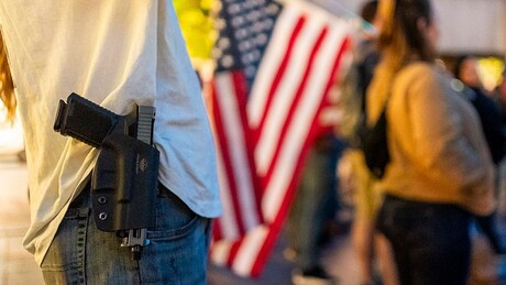 Ex-analista da CIA afirma que a sociedade americana 'precisa temer pela própria segurança'