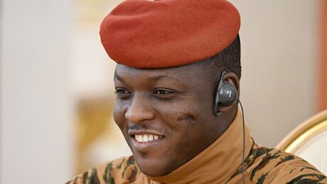 Burkina Faso isenta cidadãos africanos da taxa de visto