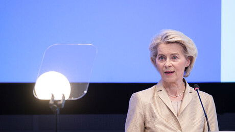 Ursula von der Leyen conversa com Trump para intensificar sanções à Rússia