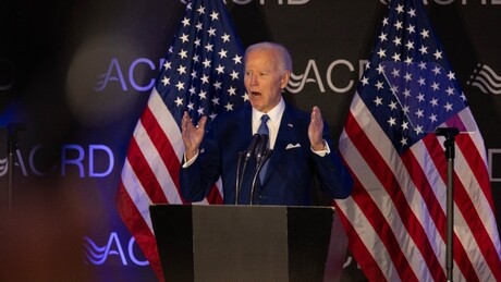 EUA encerram 'mecanismos de censura' lançados por Biden