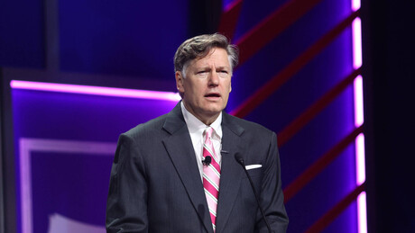 Vice-secretário de Estado dos EUA acusa Judiciário brasileiro de 'farsa política' e promete reação