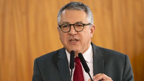 Padilha recebe visto dos EUA, mas tem circulação restrita durante Assembleia da ONU