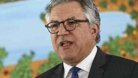 Padilha cancela ida aos EUA e acusa Washington de impor restrições inaceitáveis