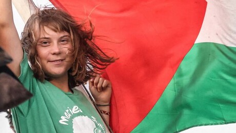 Com camisa homenageando Marielle Franco, Greta Thunberg diz que 'não tem medo' de Israel