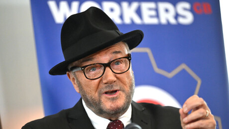 George Galloway é detido no aeroporto pela polícia britânica ao retornar da Rússia