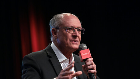 Geraldo Alckmin diz que encontro entre Lula e Trump pode destravar tarifas impostas pelos EUA