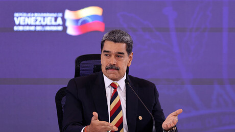 Venezuela assina decreto de 'comoção externa' frente agressões dos EUA