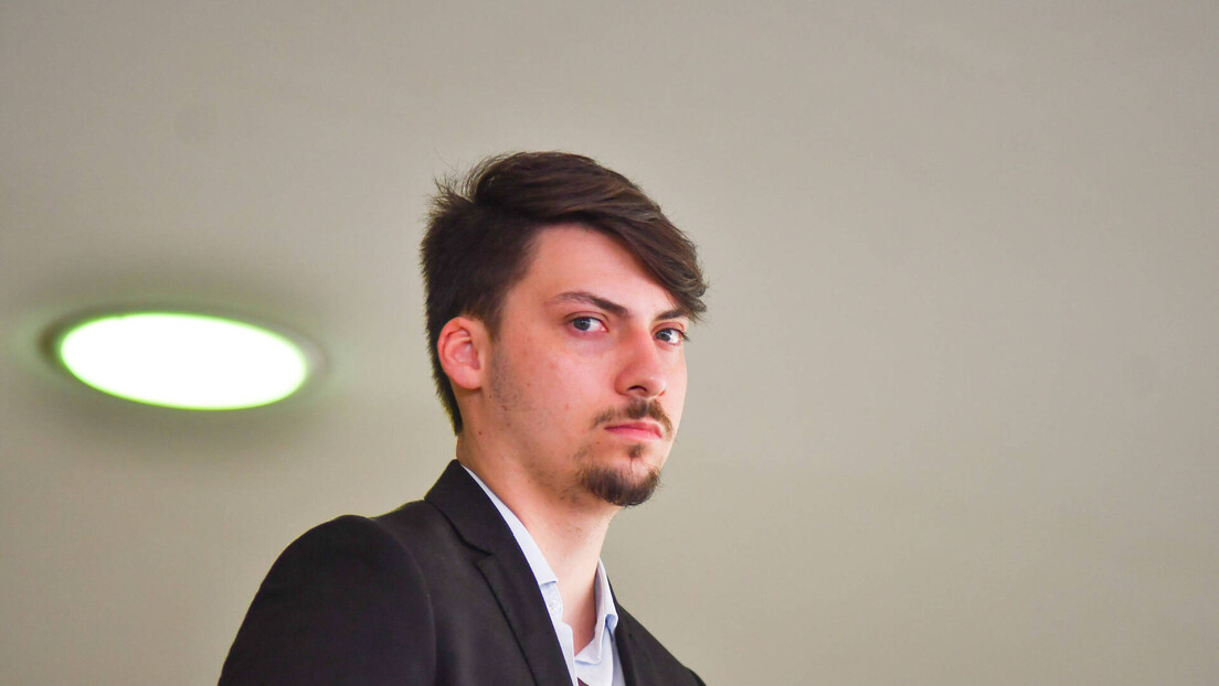 Filho de Jair Bolsonaro defende ações de Israel