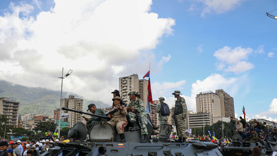 Maduro anuncia fundação de movimento popular-militar que 'surpreenderá o mundo'