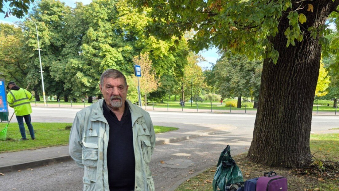 Idoso russófono de 74 anos é deportado da Letônia por não passar no exame de língua