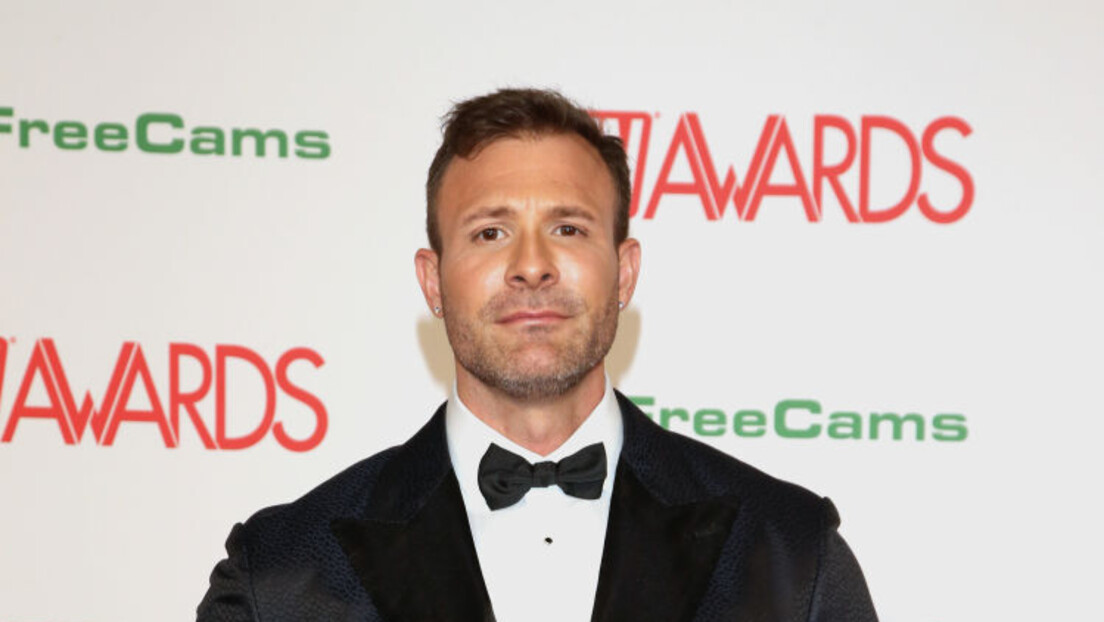 Ator pornô gay é condenado a 19 anos por crimes sexuais contra crianças