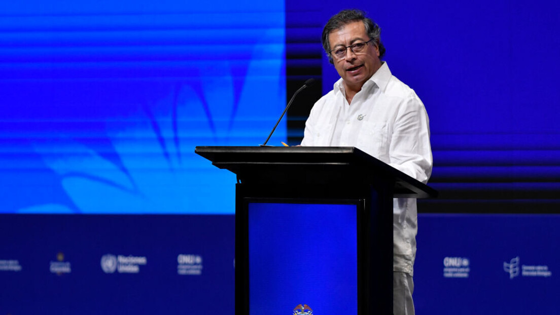 Petro acusa EUA de matar jovens pobres em ataque a suposta narcolancha no Caribe