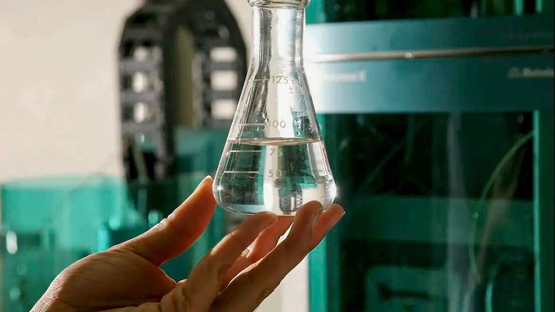 Casos de intoxicação por metanol sobem para 113 no Brasil